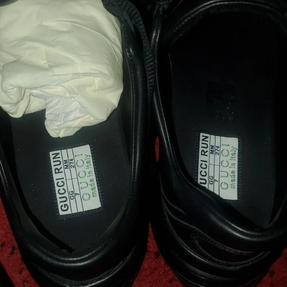 Gucci Men's Black Sneakers with Red and Green Stripes Men Size 7 Woman Size 9 - Picture 6 of 7